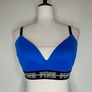 PINK Victoria’s Secret Wear Everywhere Wireless Lightly Lined Sports Bra